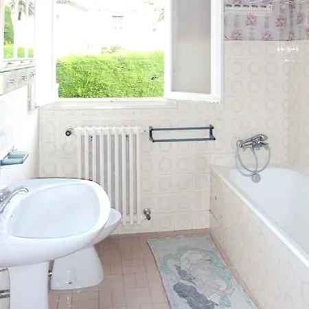 Appartement Spacieux A Juan-Les-Pins 130 M² Avec Vue Sur Le Lac Apartment *