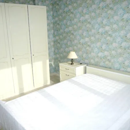 Apartment Appartement Spacieux A Juan-Les-Pins 130 M² Avec Vue Sur Le Lac *