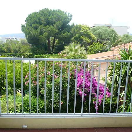 Apartment Appartement Spacieux A Juan-Les-Pins 130 M² Avec Vue Sur Le Lac